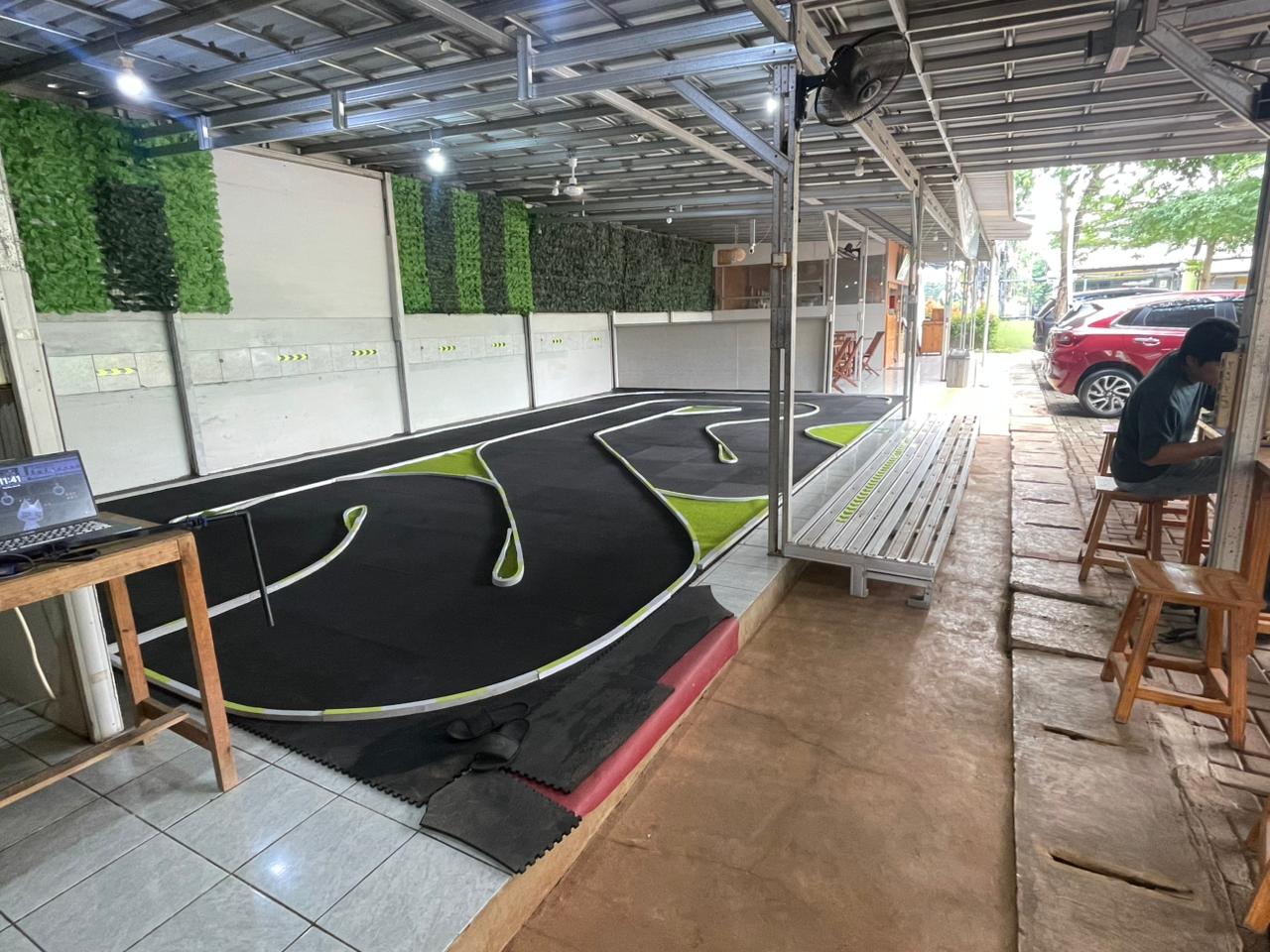 Mini-Z 1/28 Indoor Track